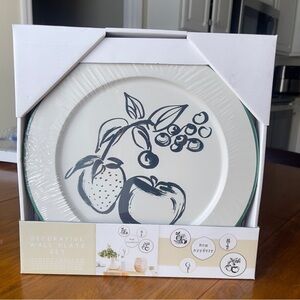 Decorative Wall Plate Set